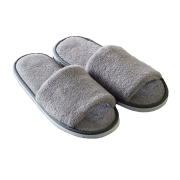 Nhà May Dép Quai Ngang Cho Khách Sạn Resort Tại Phú Quốc